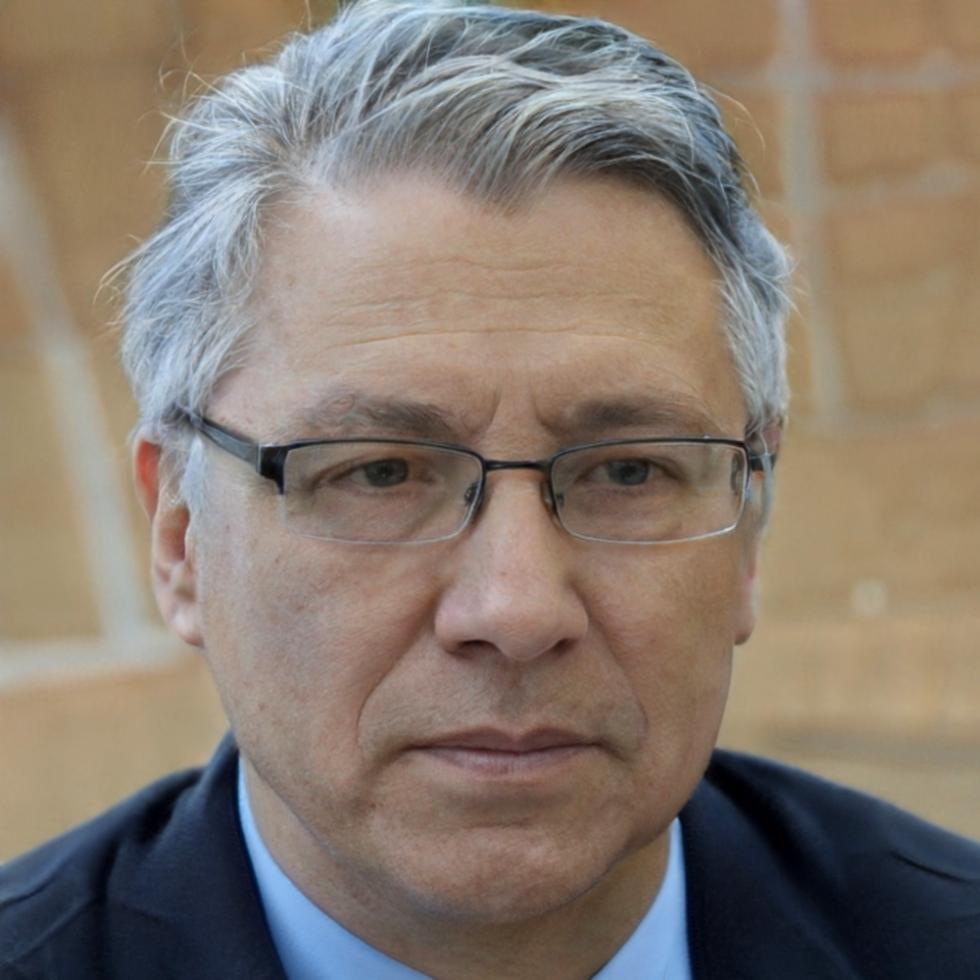 Instructor Álvaro Mendoza